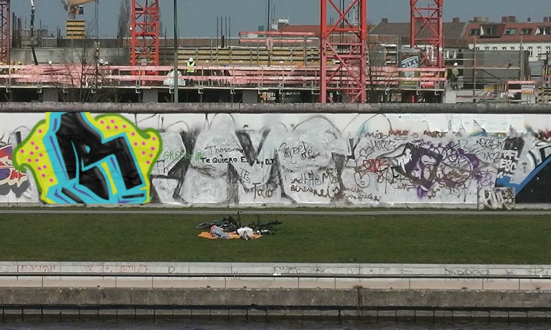 Bombing 1394861998140