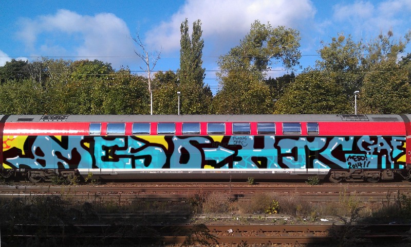 Bombing 1400020145523