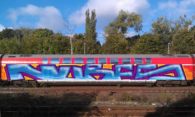 Bombing 1402414657444