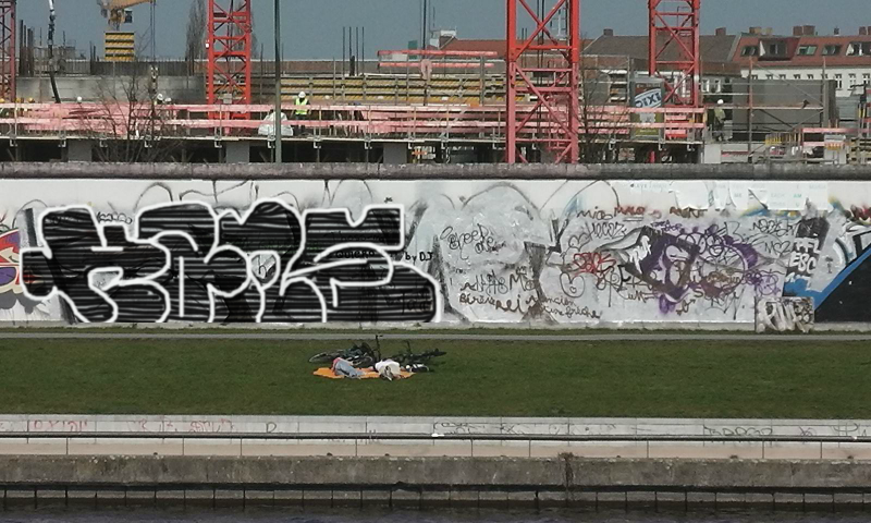 Bombing 1402832330834