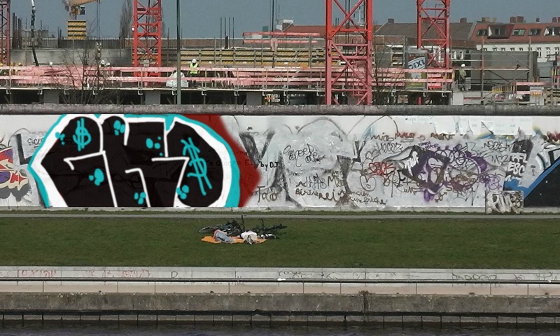 Bombing 1404245968290