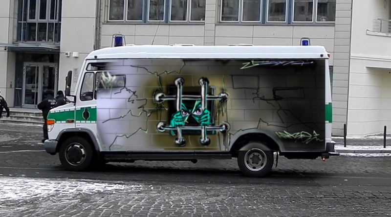 Bombing 1566934355135