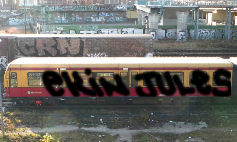 Bombing 1457301635276